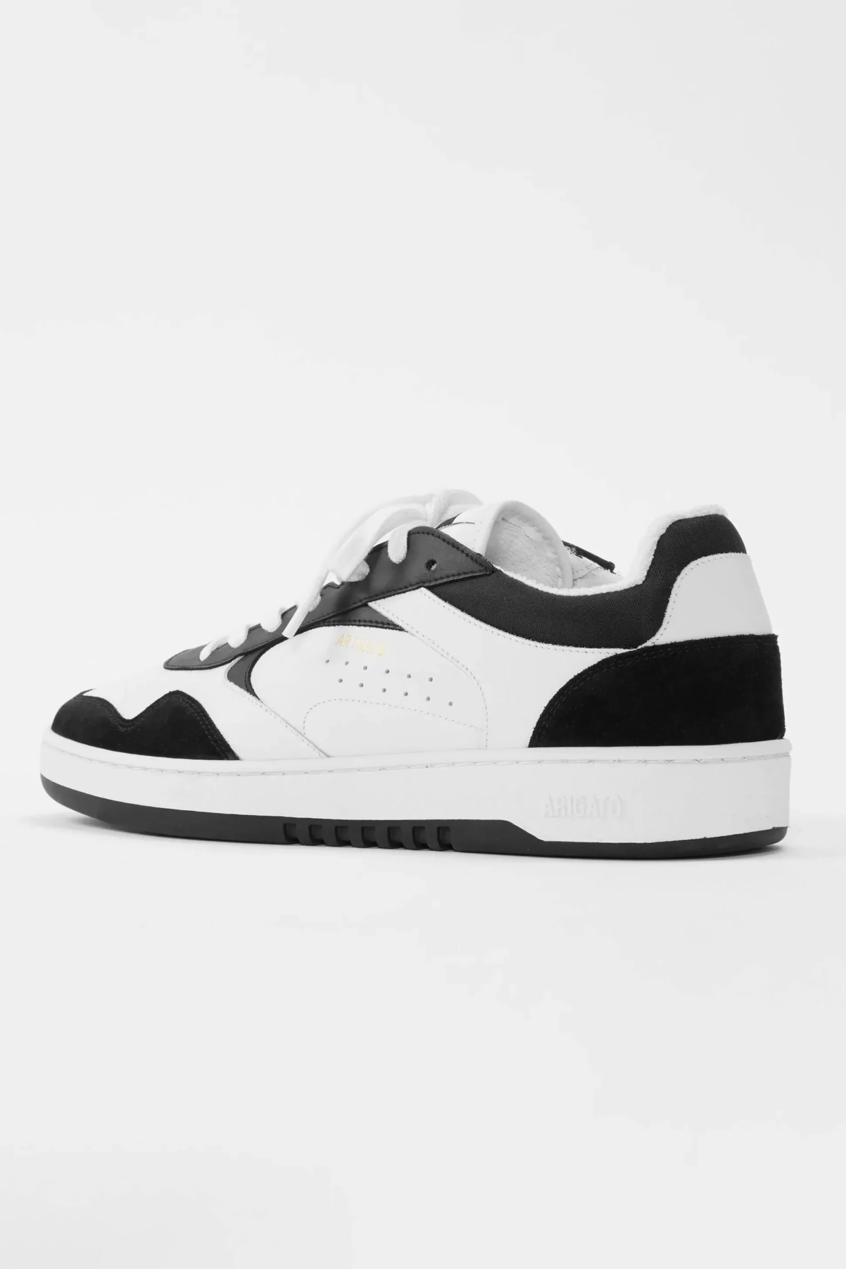 Arlo Sneaker