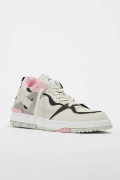 Astro Sneaker