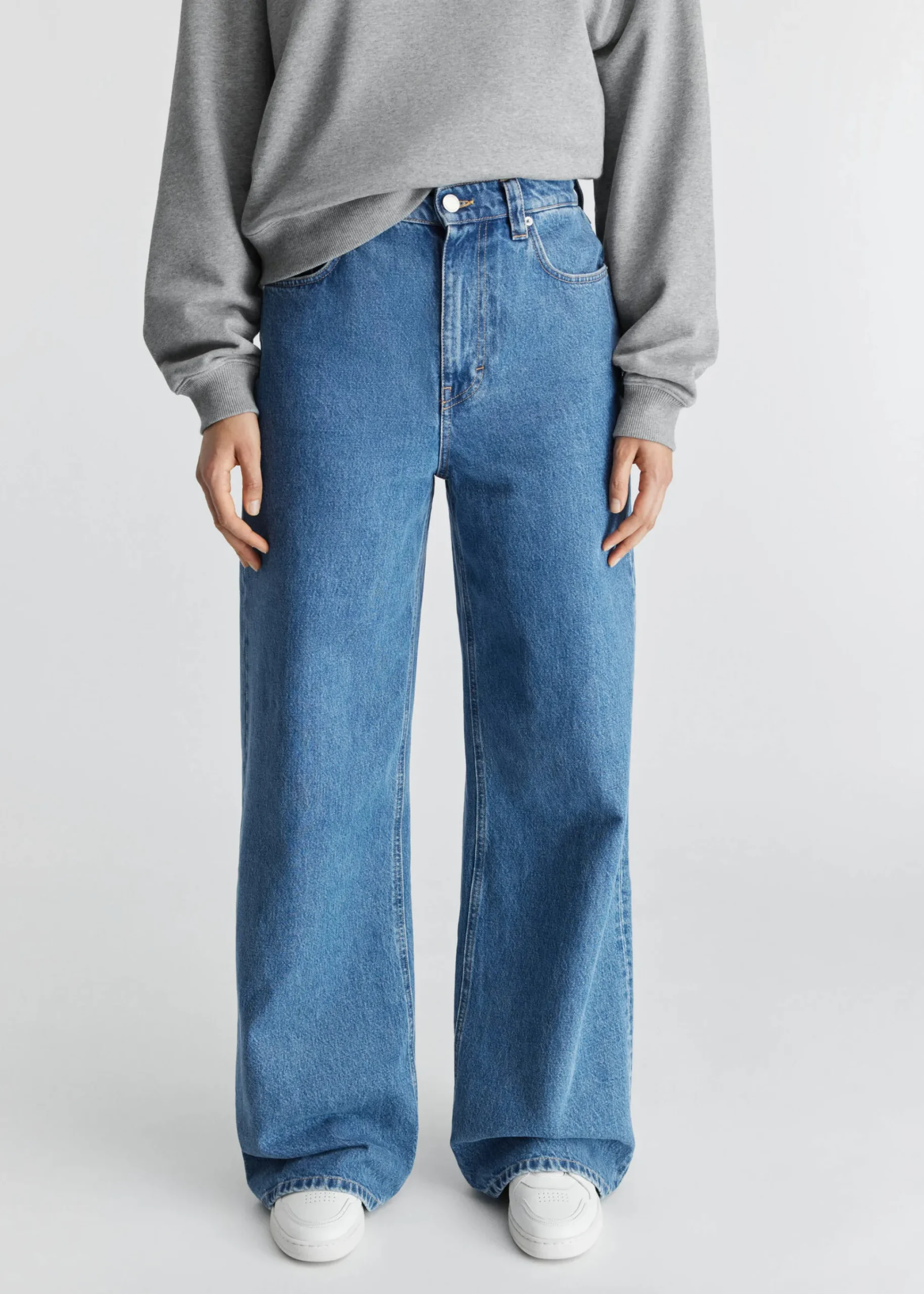 Clara Wide-Leg Jeans