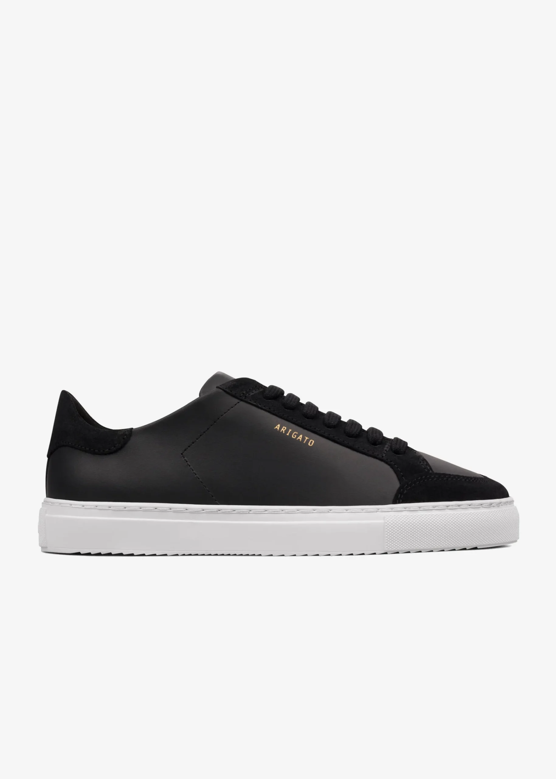 Clean 90 Triple Sneaker