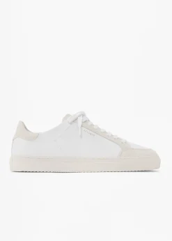 Clean 90 Triple Sneaker
