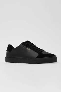 Clean 90 Triple Sneaker
