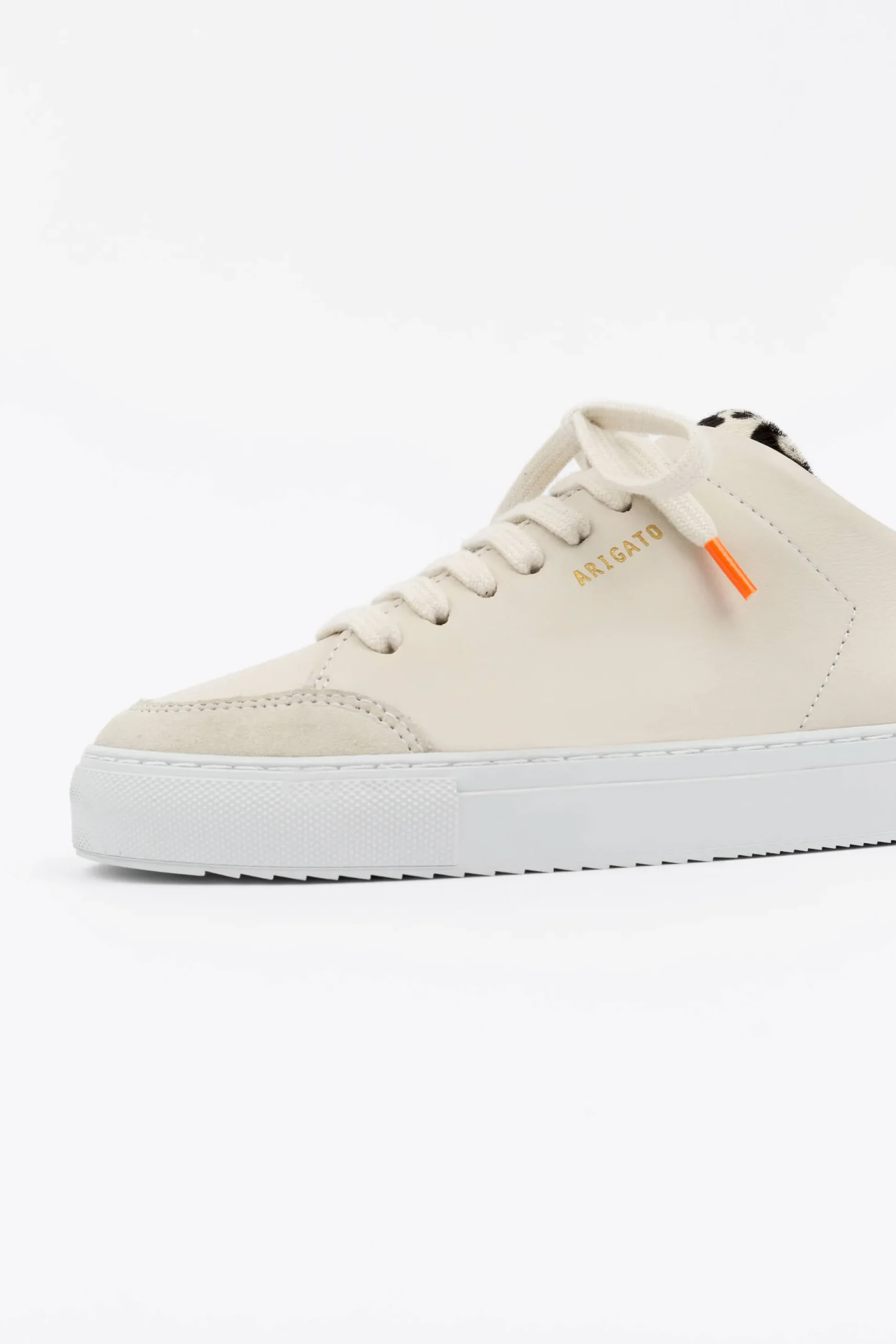 Clean 90 Triple Sneaker