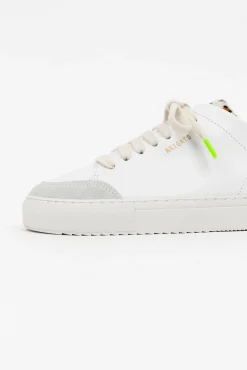Clean 90 Triple Sneaker