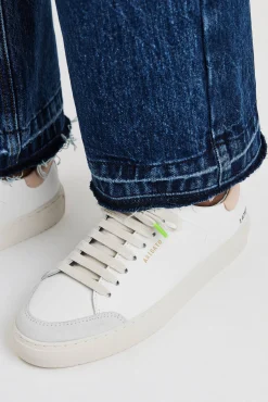 Clean 90 Triple Sneaker