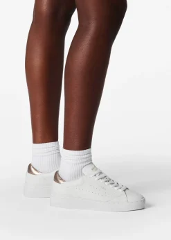 Court Sneaker