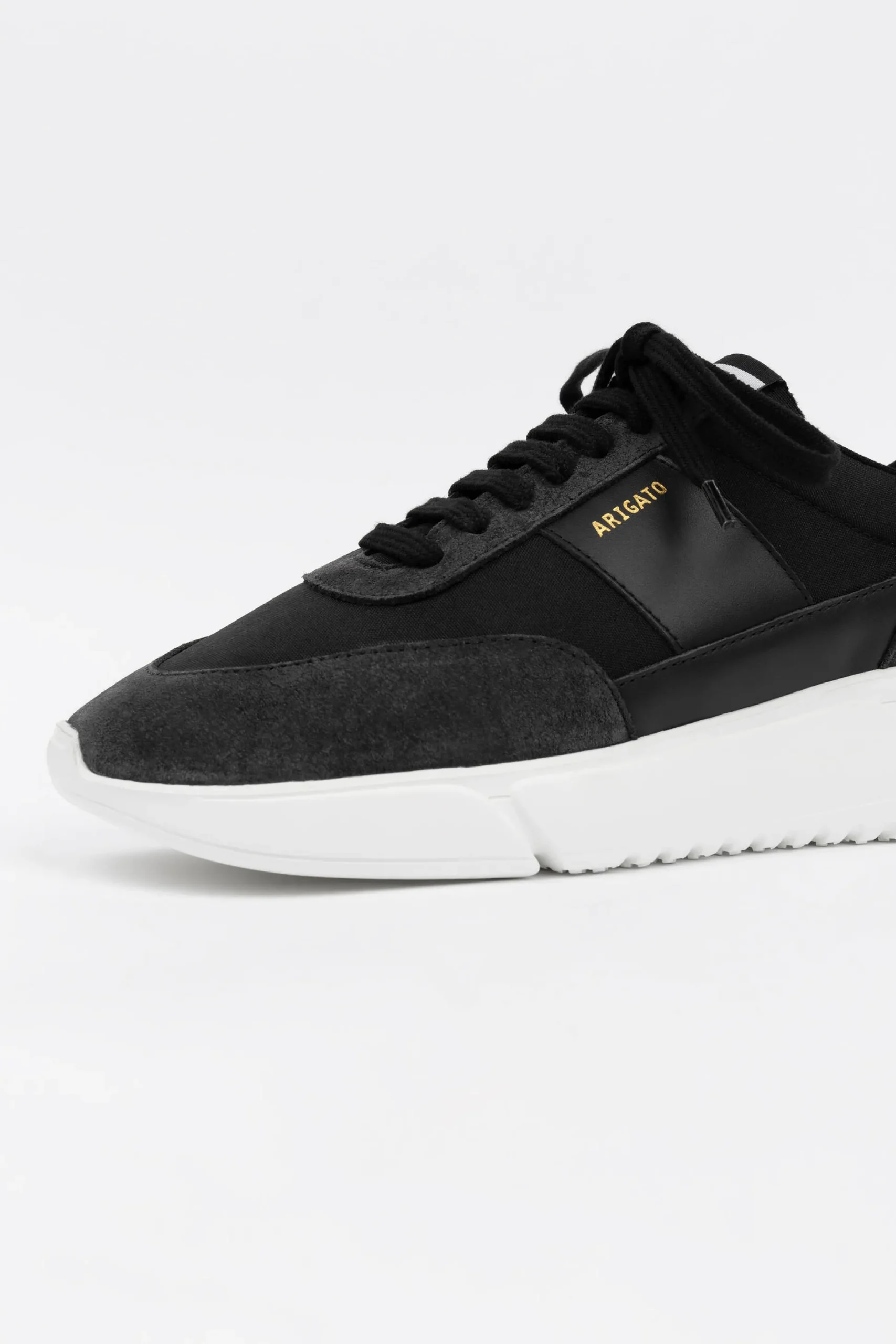 Genesis Vintage Runner