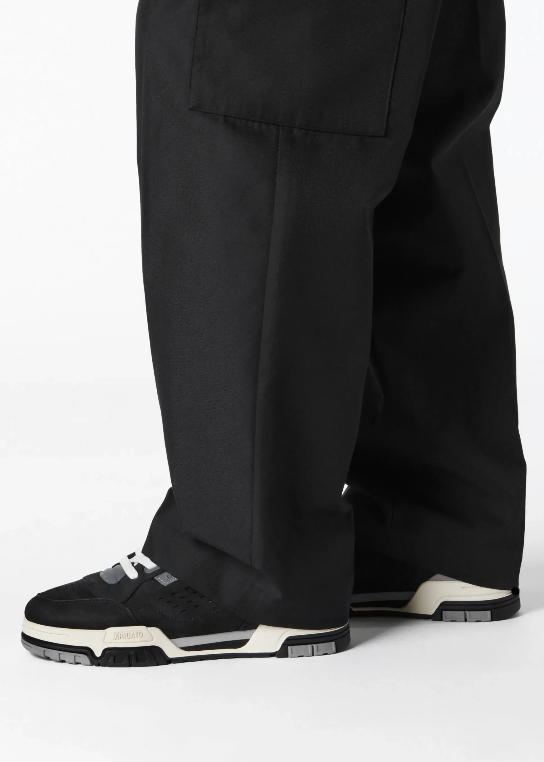 Onyx Sneaker