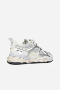 Satellite Runner
