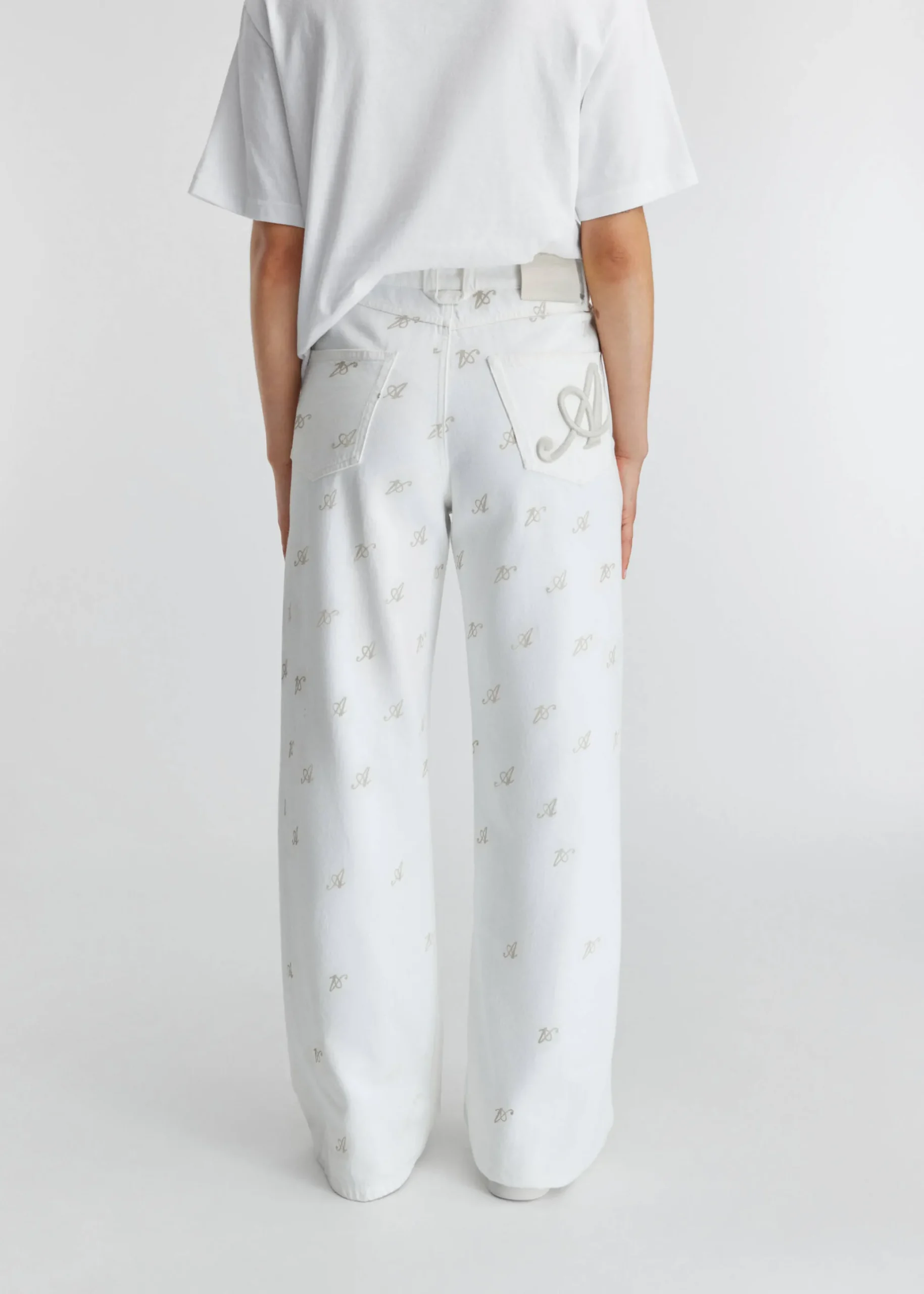 10 Years Wide-Leg Jeans