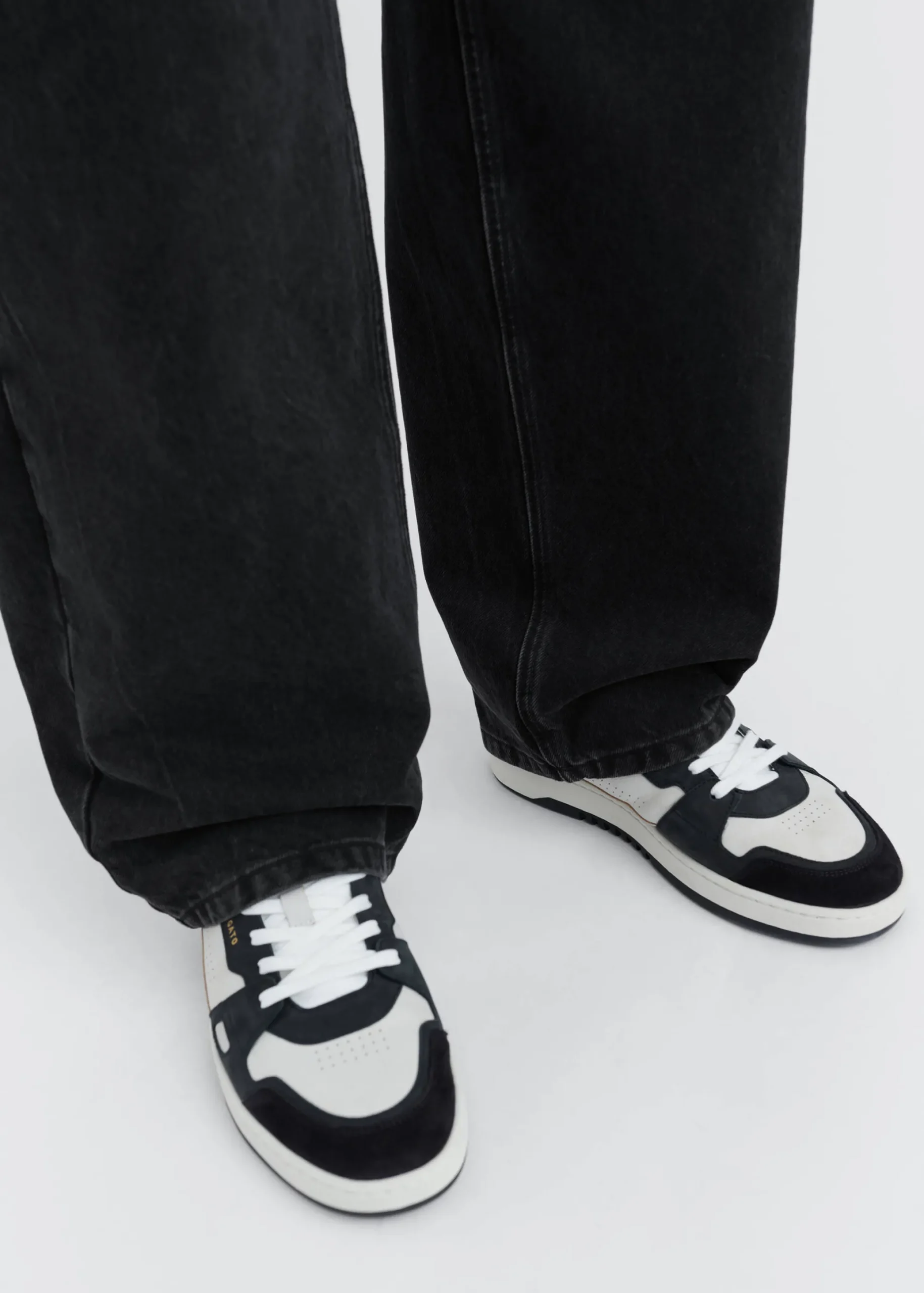 Zine Relaxed-Fit Jeans